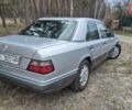 Сірий Мерседес Е-Клас, об'ємом двигуна 2 л та пробігом 547 тис. км за 2400 $, фото 6 на Automoto.ua