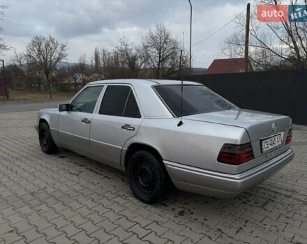 Сірий Мерседес Е-Клас, об'ємом двигуна 0 л та пробігом 300 тис. км за 2000 $, фото 4 на Automoto.ua