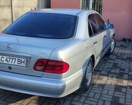 Сірий Мерседес Е-Клас, об'ємом двигуна 2.16 л та пробігом 423 тис. км за 3250 $, фото 4 на Automoto.ua