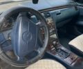 Сірий Мерседес Е-Клас, об'ємом двигуна 2 л та пробігом 400 тис. км за 1000 $, фото 6 на Automoto.ua