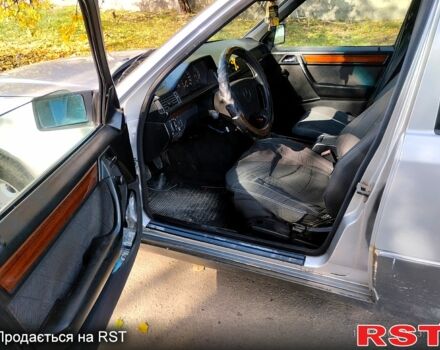 Серый Мерседес Е-Класс, объемом двигателя 2 л и пробегом 0 тыс. км за 1700 $, фото 4 на Automoto.ua