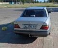 Серый Мерседес Е-Класс, объемом двигателя 2 л и пробегом 990 тыс. км за 2000 $, фото 3 на Automoto.ua