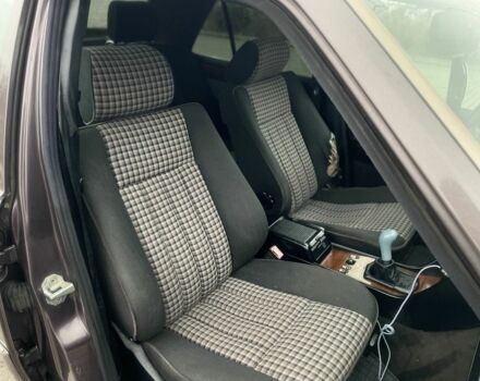 Серый Мерседес Е-Класс, объемом двигателя 2 л и пробегом 700 тыс. км за 1000 $, фото 17 на Automoto.ua