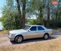 Серый Мерседес Е-Класс, объемом двигателя 2 л и пробегом 380 тыс. км за 3200 $, фото 1 на Automoto.ua