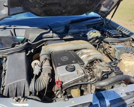 Сірий Мерседес Е-Клас, об'ємом двигуна 3 л та пробігом 383 тис. км за 5500 $, фото 5 на Automoto.ua