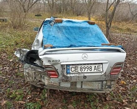 Серый Мерседес Е-Класс, объемом двигателя 2.3 л и пробегом 338 тыс. км за 1599 $, фото 1 на Automoto.ua