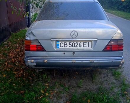 Сірий Мерседес Е-Клас, об'ємом двигуна 2.2 л та пробігом 200 тис. км за 2700 $, фото 2 на Automoto.ua