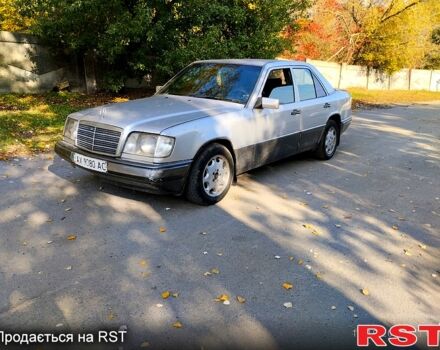 Серый Мерседес Е-Класс, объемом двигателя 2 л и пробегом 0 тыс. км за 1700 $, фото 1 на Automoto.ua