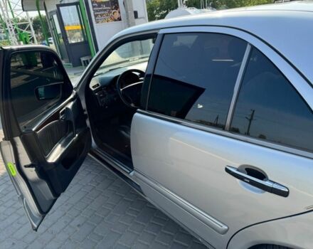 Мерседес Е-Класс 1995 в Белгород-Днестровском на Automoto.ua Серый Мерседес Е-Класс, объемом двигателя 3.2 л и пробегом 430 тыс. км за 4200 $, фото 1 на Automoto.ua