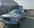 Сірий Мерседес Е-Клас, об'ємом двигуна 2 л та пробігом 400 тис. км за 2850 $, фото 1 на Automoto.ua