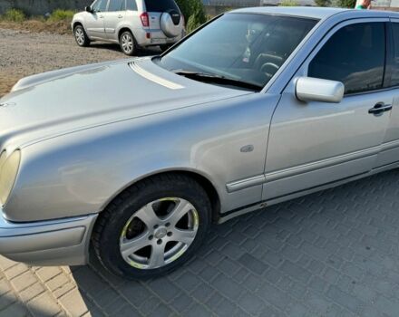 Мерседес Е-Класс 1995 в Белгород-Днестровском на Automoto.ua Серый Мерседес Е-Класс, объемом двигателя 3.2 л и пробегом 430 тыс. км за 4200 $, фото 3 на Automoto.ua