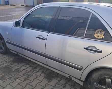 Сірий Мерседес Е-Клас, об'ємом двигуна 3 л та пробігом 270 тис. км за 2100 $, фото 9 на Automoto.ua