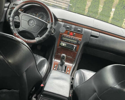 Серый Мерседес Е-Класс, объемом двигателя 2 л и пробегом 348 тыс. км за 3700 $, фото 8 на Automoto.ua