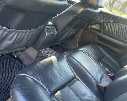 Серый Мерседес Е-Класс, объемом двигателя 2 л и пробегом 348 тыс. км за 3700 $, фото 10 на Automoto.ua