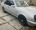 Сірий Мерседес Е-Клас, об'ємом двигуна 0 л та пробігом 325 тис. км за 3700 $, фото 1 на Automoto.ua