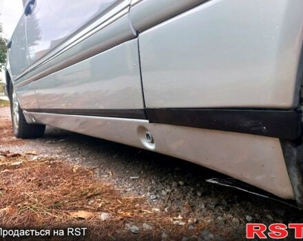 Серый Мерседес Е-Класс, объемом двигателя 2 л и пробегом 466 тыс. км за 4300 $, фото 7 на Automoto.ua