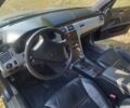 Серый Мерседес Е-Класс, объемом двигателя 2.3 л и пробегом 330 тыс. км за 3941 $, фото 1 на Automoto.ua