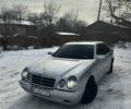 Сірий Мерседес Е-Клас, об'ємом двигуна 2.3 л та пробігом 390 тис. км за 1950 $, фото 1 на Automoto.ua