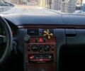 Серый Мерседес Е-Класс, объемом двигателя 2 л и пробегом 345 тыс. км за 2550 $, фото 32 на Automoto.ua