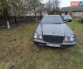 Мерседес Е-Класс 1996 в Жидачов на Automoto.ua Серый Мерседес Е-Класс, объемом двигателя 2.3 л и пробегом 420 тыс. км за 1750 $, фото 7 на Automoto.ua