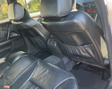 Серый Мерседес Е-Класс, объемом двигателя 2 л и пробегом 348 тыс. км за 3700 $, фото 11 на Automoto.ua