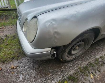 Сірий Мерседес Е-Клас, об'ємом двигуна 3 л та пробігом 413 тис. км за 2500 $, фото 7 на Automoto.ua