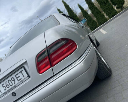 Серый Мерседес Е-Класс, объемом двигателя 2 л и пробегом 348 тыс. км за 3700 $, фото 5 на Automoto.ua