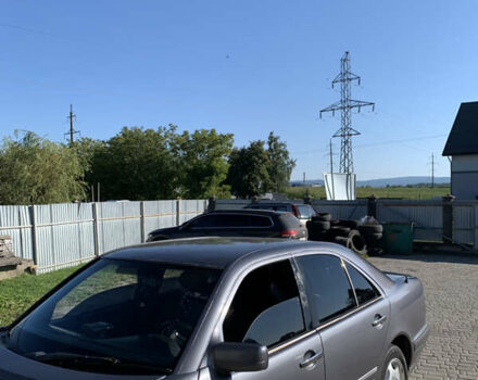 Сірий Мерседес Е-Клас, об'ємом двигуна 2.3 л та пробігом 444 тис. км за 1900 $, фото 5 на Automoto.ua
