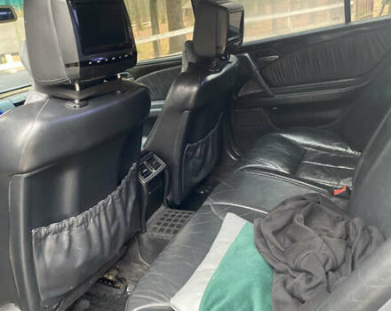 Серый Мерседес Е-Класс, объемом двигателя 2 л и пробегом 450 тыс. км за 2999 $, фото 18 на Automoto.ua