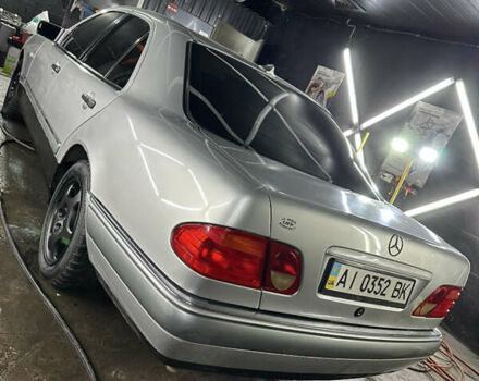 Серый Мерседес Е-Класс, объемом двигателя 2 л и пробегом 150 тыс. км за 2850 $, фото 7 на Automoto.ua