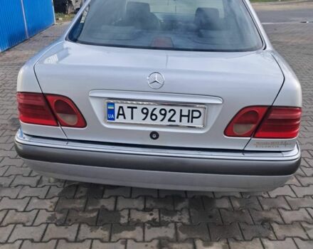 Сірий Мерседес Е-Клас, об'ємом двигуна 3 л та пробігом 270 тис. км за 2100 $, фото 1 на Automoto.ua