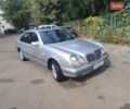 Сірий Мерседес Е-Клас, об'ємом двигуна 0 л та пробігом 388 тис. км за 3500 $, фото 1 на Automoto.ua
