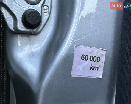 Сірий Мерседес Е-Клас, об'ємом двигуна 2 л та пробігом 75 тис. км за 15300 $, фото 57 на Automoto.ua