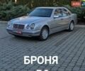 Серый Мерседес Е-Класс, объемом двигателя 4.97 л и пробегом 231 тыс. км за 11000 $, фото 1 на Automoto.ua