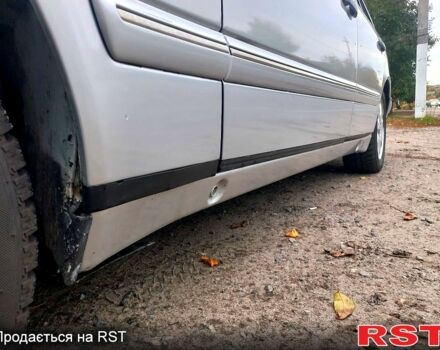 Серый Мерседес Е-Класс, объемом двигателя 2 л и пробегом 466 тыс. км за 4300 $, фото 8 на Automoto.ua