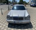 Сірий Мерседес Е-Клас, об'ємом двигуна 2.4 л та пробігом 298 тис. км за 3400 $, фото 1 на Automoto.ua