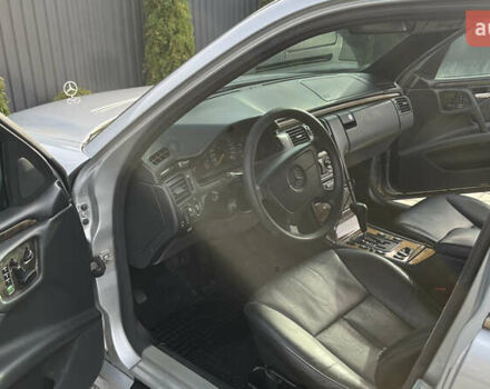 Серый Мерседес Е-Класс, объемом двигателя 2.8 л и пробегом 346 тыс. км за 4800 $, фото 14 на Automoto.ua