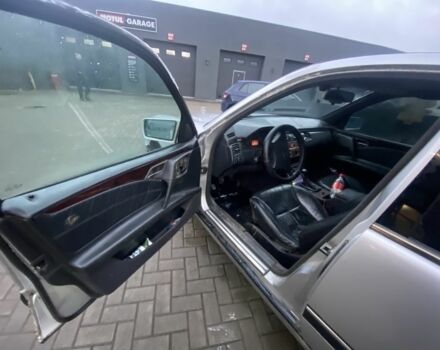 Сірий Мерседес Е-Клас, об'ємом двигуна 2.2 л та пробігом 1000 тис. км за 2700 $, фото 8 на Automoto.ua