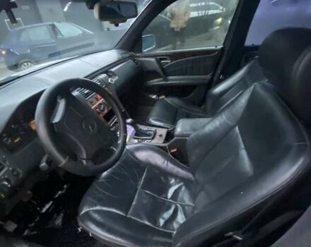 Серый Мерседес Е-Класс, объемом двигателя 2.2 л и пробегом 1000 тыс. км за 2700 $, фото 8 на Automoto.ua