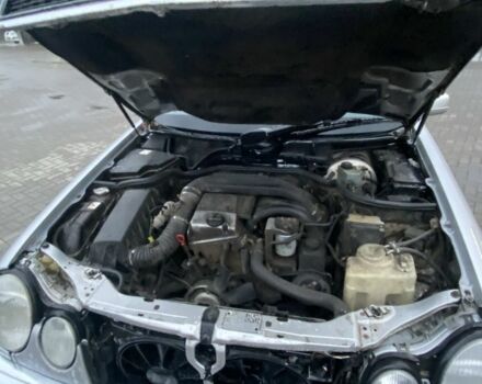 Сірий Мерседес Е-Клас, об'ємом двигуна 2.2 л та пробігом 1000 тис. км за 2700 $, фото 13 на Automoto.ua