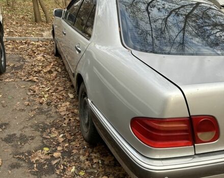 Серый Мерседес Е-Класс, объемом двигателя 4.2 л и пробегом 1 тыс. км за 2300 $, фото 5 на Automoto.ua