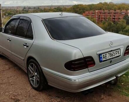Мерседес Е-Класс 1997 в Кривом Роге на Automoto.ua Серый Мерседес Е-Класс, объемом двигателя 3 л и пробегом 247 тыс. км за 6800 $, фото 8 на Automoto.ua
