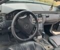 Серый Мерседес Е-Класс, объемом двигателя 2.3 л и пробегом 500 тыс. км за 2600 $, фото 4 на Automoto.ua