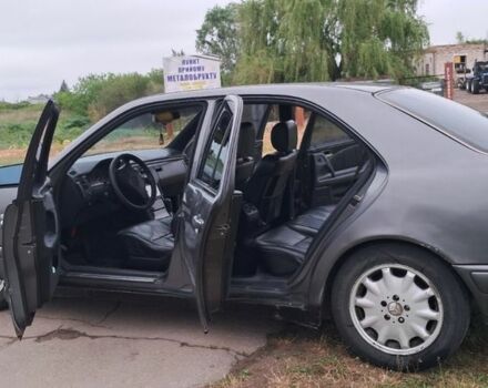 Серый Мерседес Е-Класс, объемом двигателя 2.3 л и пробегом 500 тыс. км за 2600 $, фото 7 на Automoto.ua