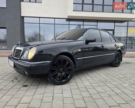 Сірий Мерседес Е-Клас, об'ємом двигуна 2 л та пробігом 245 тис. км за 3750 $, фото 68 на Automoto.ua