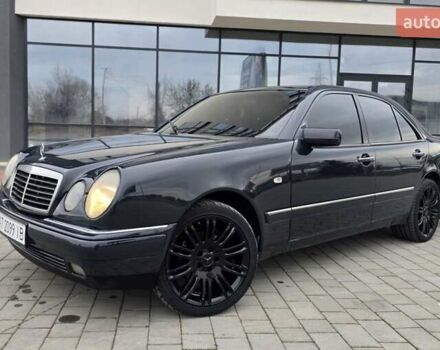 Сірий Мерседес Е-Клас, об'ємом двигуна 2 л та пробігом 245 тис. км за 3750 $, фото 57 на Automoto.ua