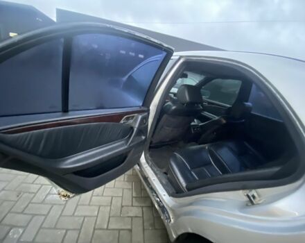 Сірий Мерседес Е-Клас, об'ємом двигуна 2.2 л та пробігом 1000 тис. км за 2700 $, фото 7 на Automoto.ua