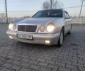 Сірий Мерседес Е-Клас, об'ємом двигуна 2.2 л та пробігом 400 тис. км за 4650 $, фото 13 на Automoto.ua