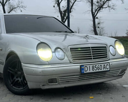 Сірий Мерседес Е-Клас, об'ємом двигуна 2 л та пробігом 360 тис. км за 2500 $, фото 9 на Automoto.ua