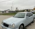 Серый Мерседес Е-Класс, объемом двигателя 2.2 л и пробегом 500 тыс. км за 2500 $, фото 1 на Automoto.ua